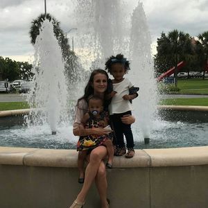 Meet your Posher, Kayla